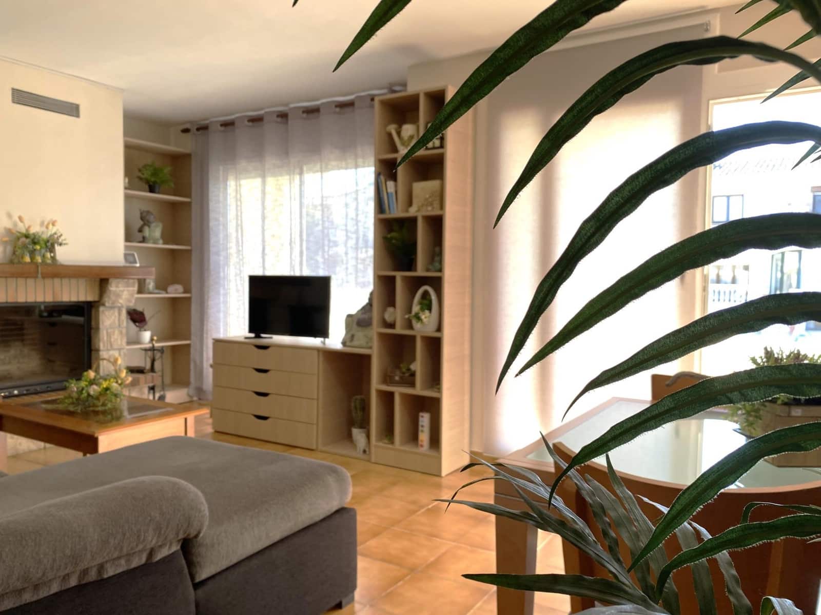 2 bedroom Townhouse for sale in Sant Pere Pescador with garage - € 289,000 (Ref: 9820331)