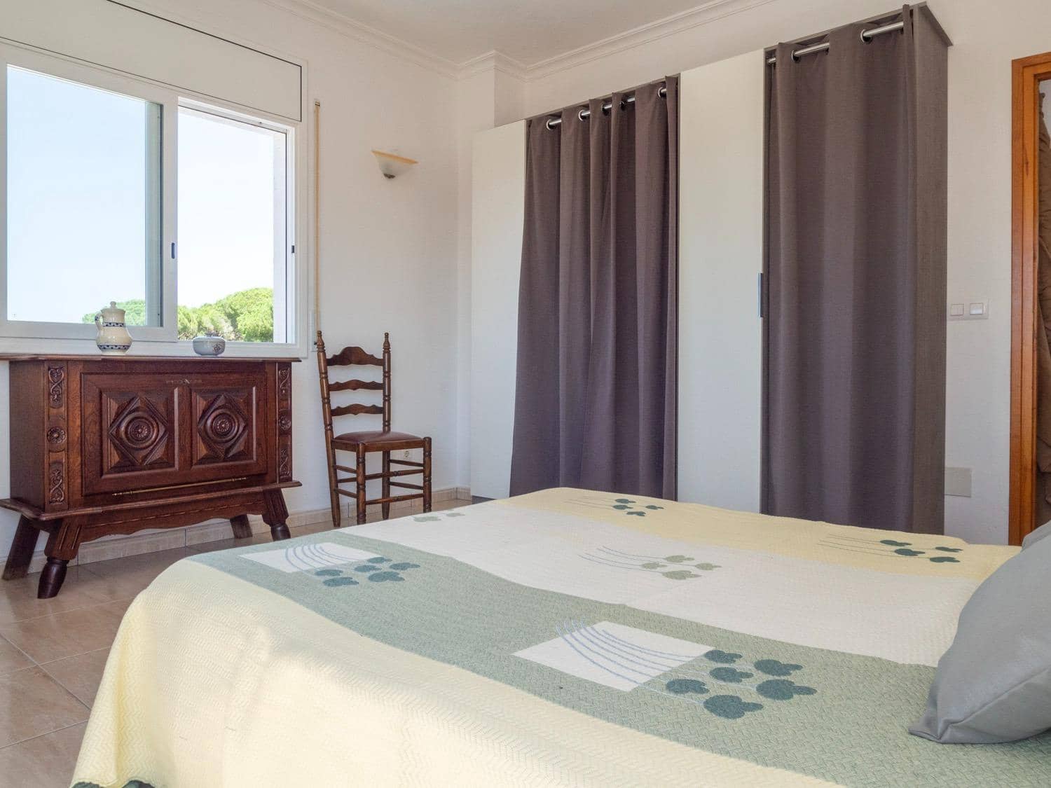 4 chambre Villa/Maison à vendre à L'Escala avec piscine garage - 559 000 € (Ref: 9823041)