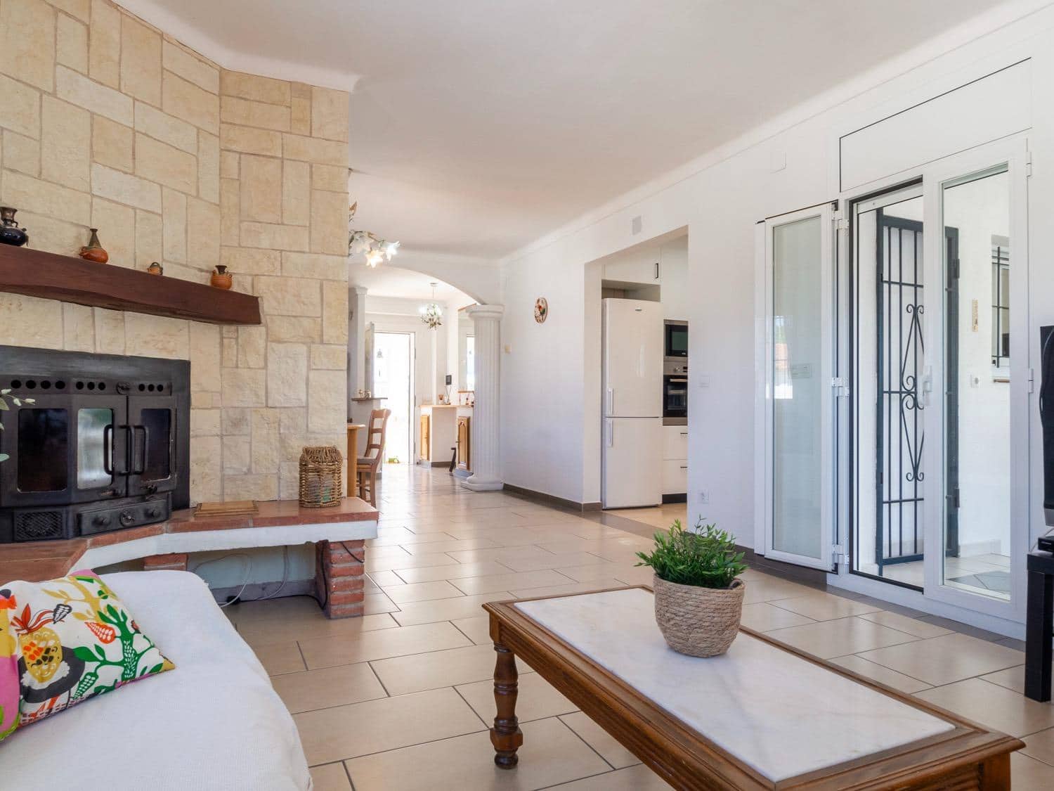 4 chambre Villa/Maison à vendre à L'Escala avec piscine garage - 559 000 € (Ref: 9823041)