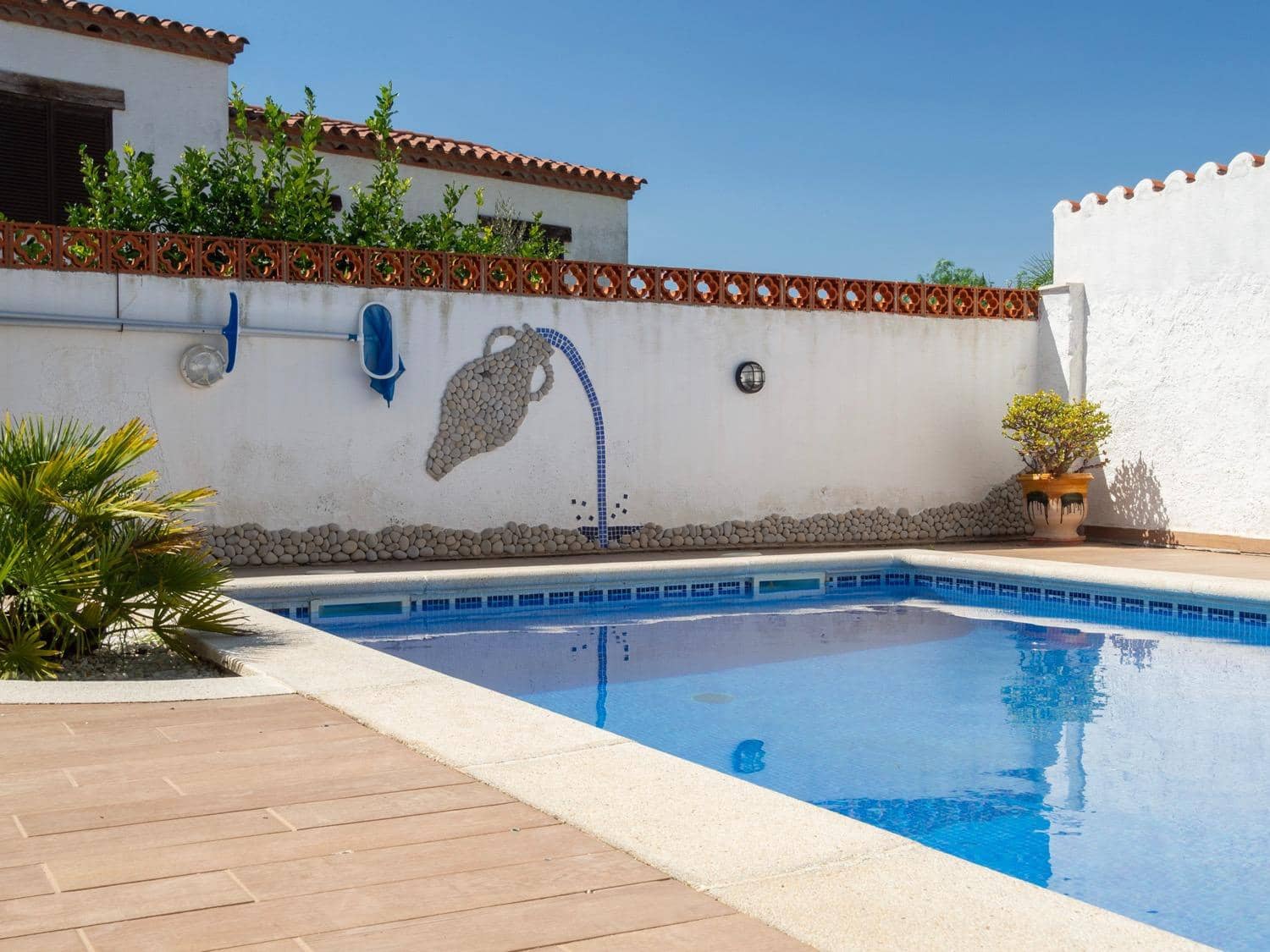 4 chambre Villa/Maison à vendre à L'Escala avec piscine garage - 559 000 € (Ref: 9823041)
