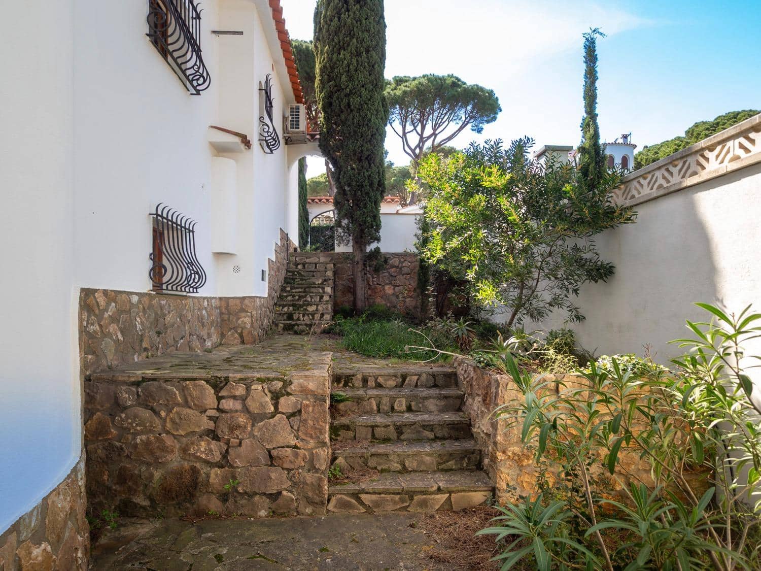 4 chambre Villa/Maison à vendre à L'Escala avec garage - 645 000 € (Ref: 9823042)