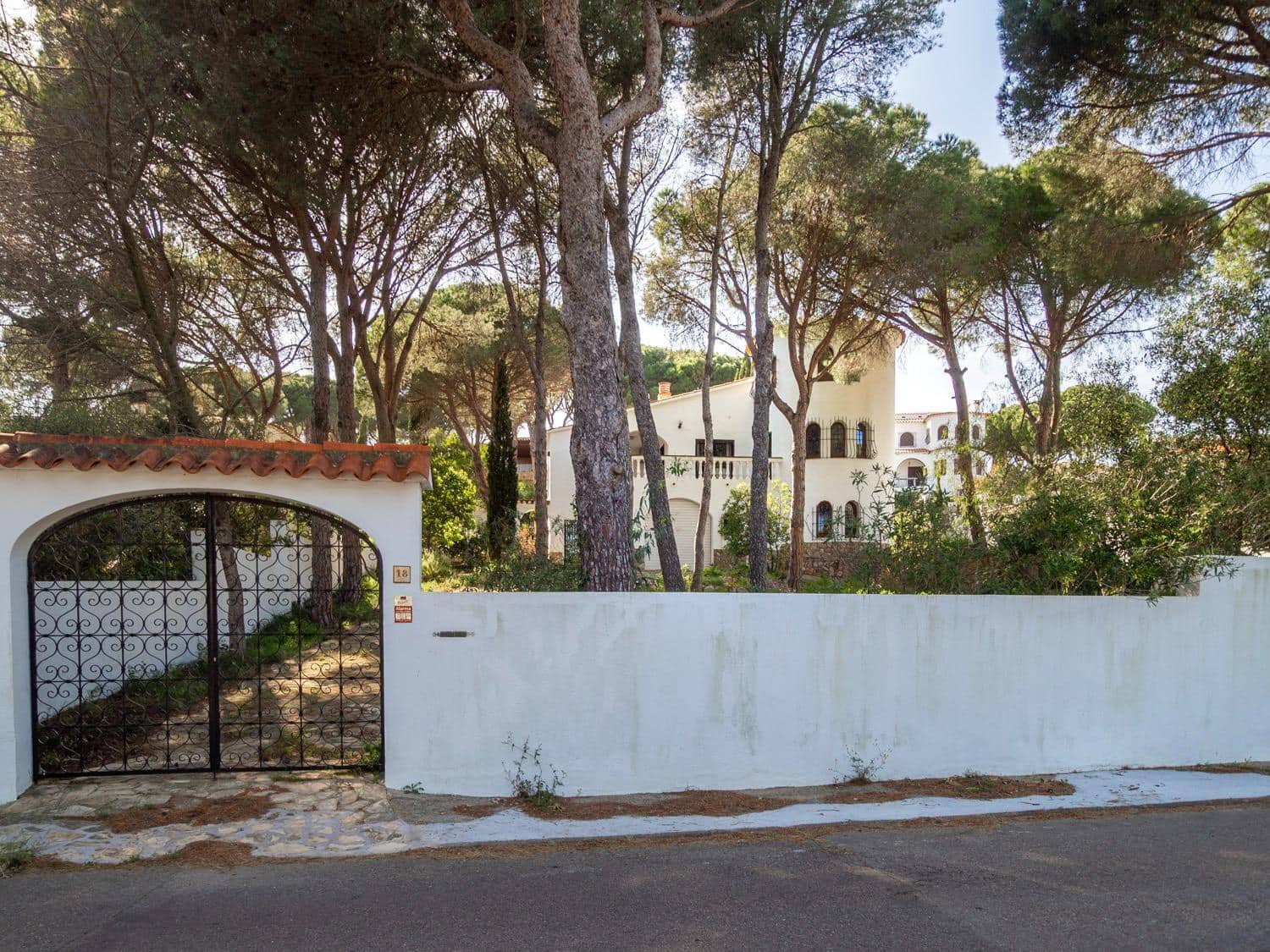 4 chambre Villa/Maison à vendre à L'Escala avec garage - 645 000 € (Ref: 9823042)