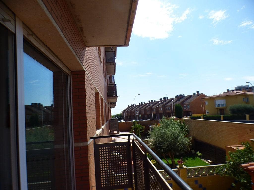 3 bedroom Flat for sale in Figueres - € 175,000 (Ref: 9927543)