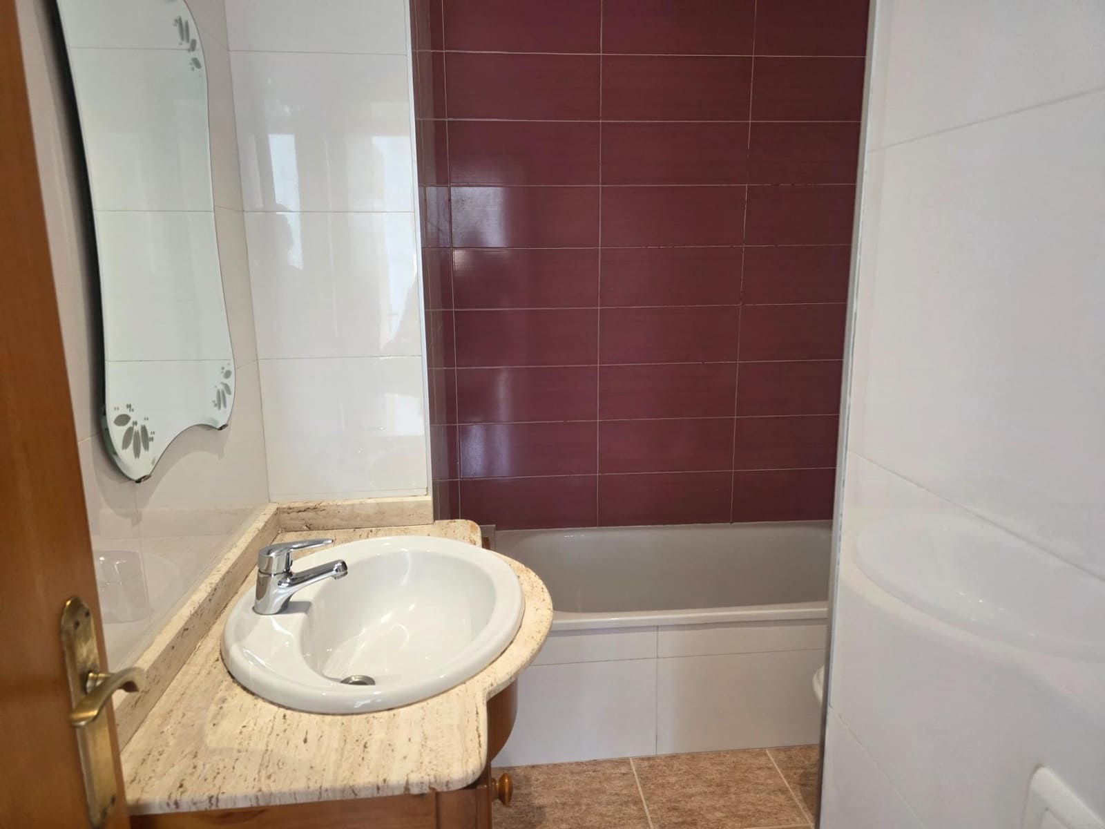 3 bedroom Flat for sale in Figueres - € 175,000 (Ref: 9927543)