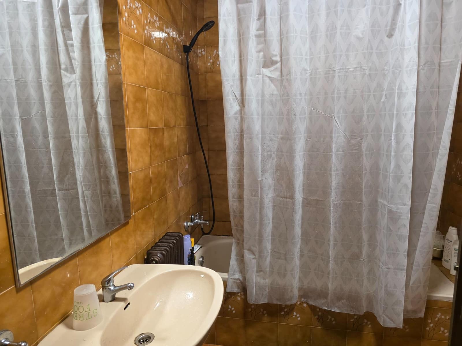 6 chambre Villa/Maison Mitoyenne à vendre à Llanca avec garage - 360 000 € (Ref: 9927545)