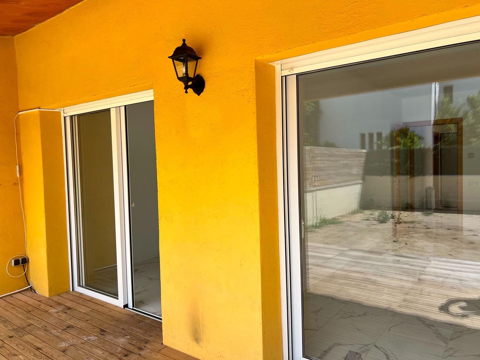 4 bedroom Villa for rent in Avinyonet de Puigventos with garage - € 1,300 (Ref: 9927547)