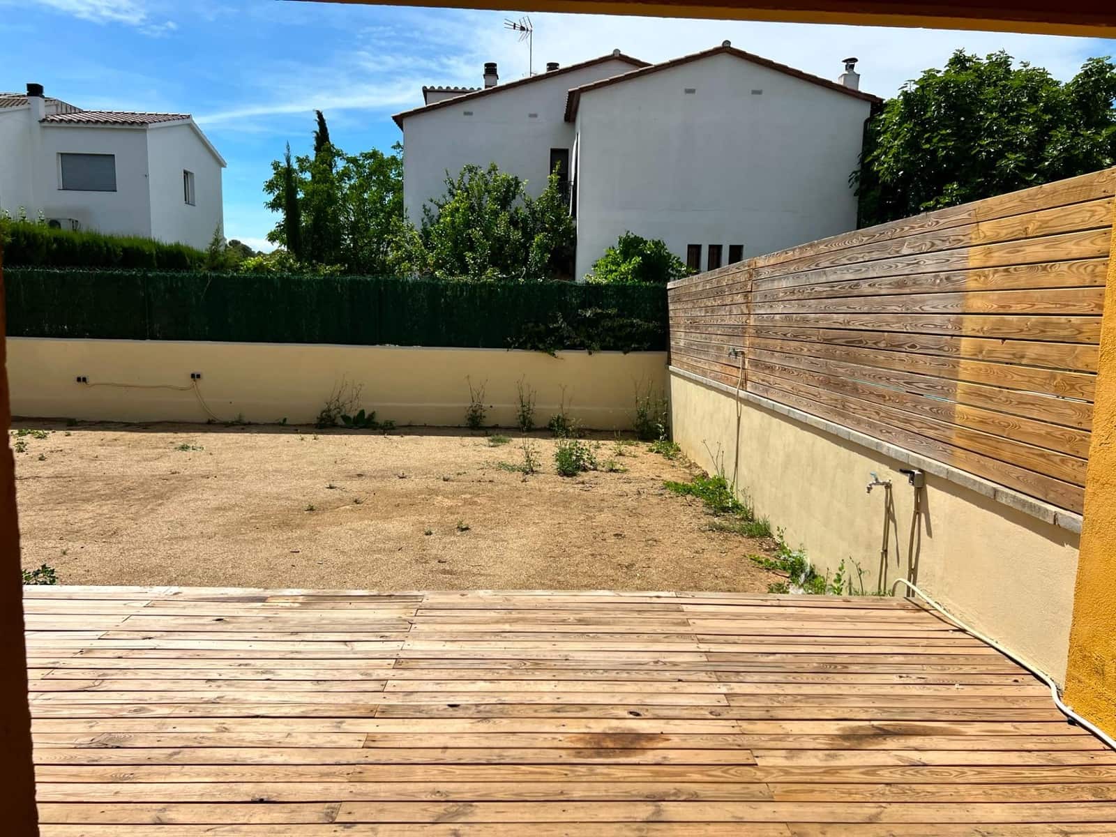 4 bedroom Villa for rent in Avinyonet de Puigventos with garage - € 1,300 (Ref: 9927547)