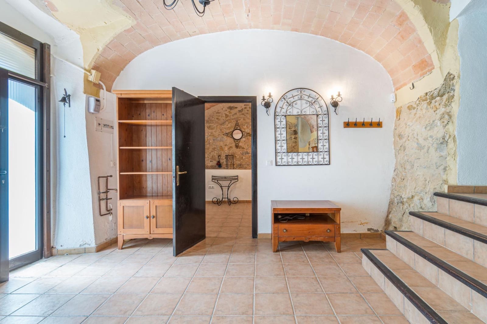 4 bedroom Townhouse for sale in Llers - € 330,000 (Ref: 9959920)