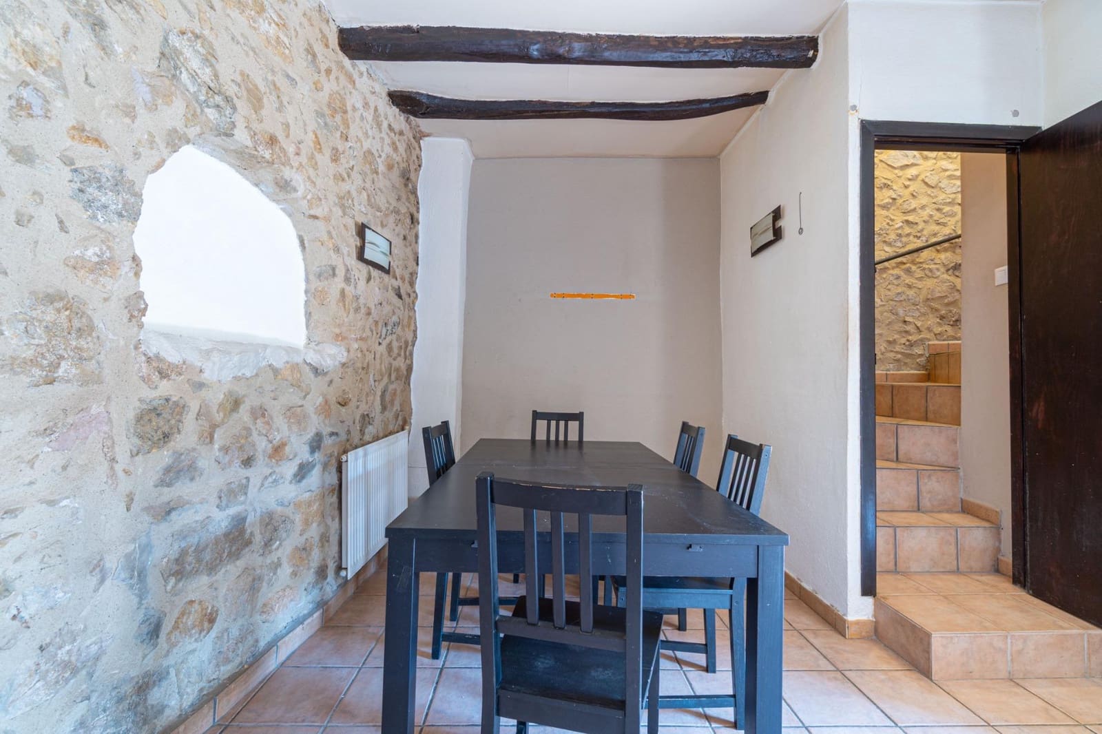 4 bedroom Townhouse for sale in Llers - € 330,000 (Ref: 9959920)