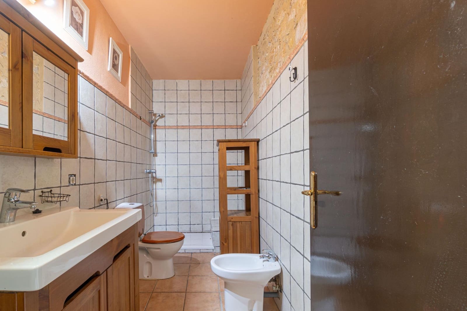 4 bedroom Townhouse for sale in Llers - € 330,000 (Ref: 9959920)