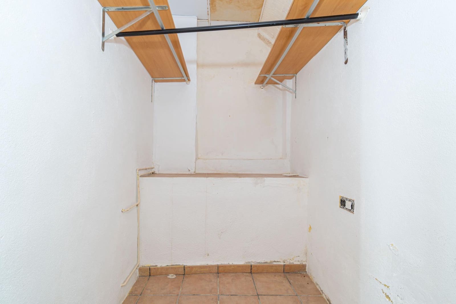 4 bedroom Townhouse for sale in Llers - € 330,000 (Ref: 9959920)
