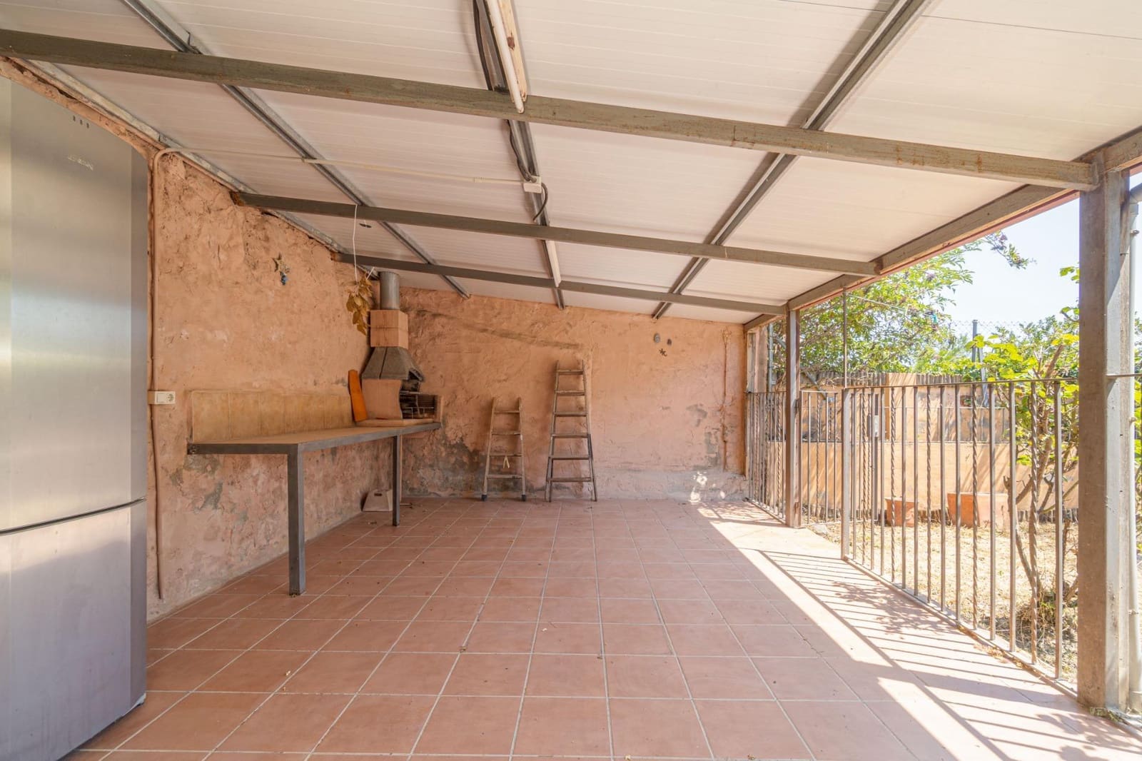4 bedroom Townhouse for sale in Llers - € 330,000 (Ref: 9959920)