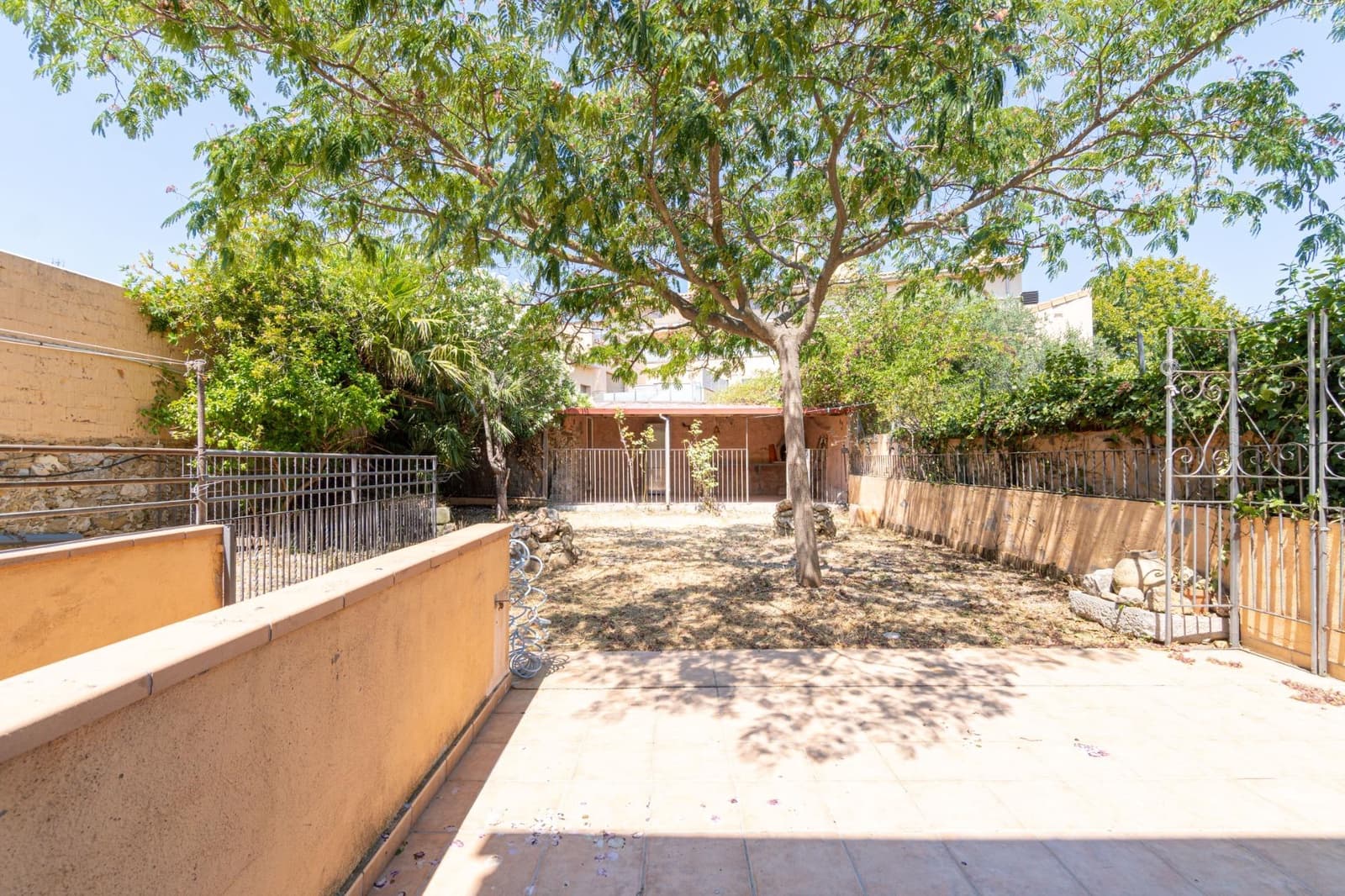 4 bedroom Townhouse for sale in Llers - € 330,000 (Ref: 9959920)