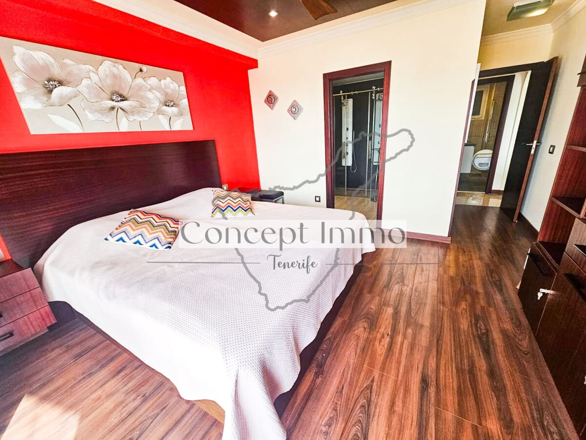 2 bedroom Flat for sale in Roque del Conde with pool garage - € 395,000 (Ref: 10016741)