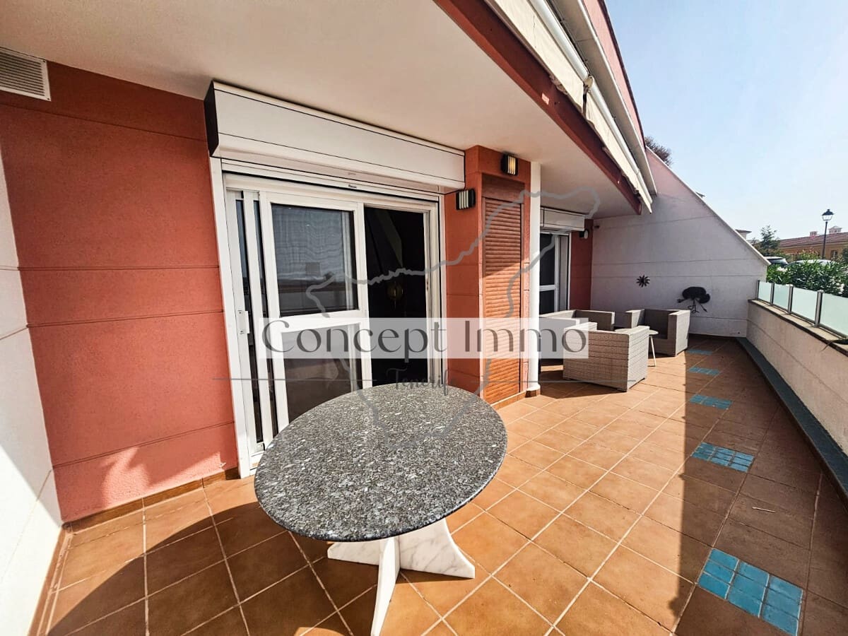 2 bedroom Flat for sale in Roque del Conde with pool garage - € 395,000 (Ref: 10016741)