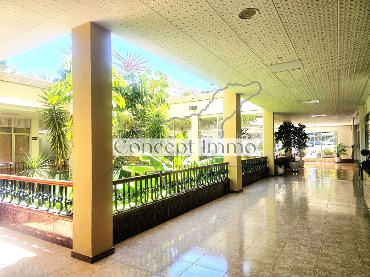 1 sovrum Lägenhet till salu i Playa de las Americas med pool garage - 299 000 € (Ref: 10016742)