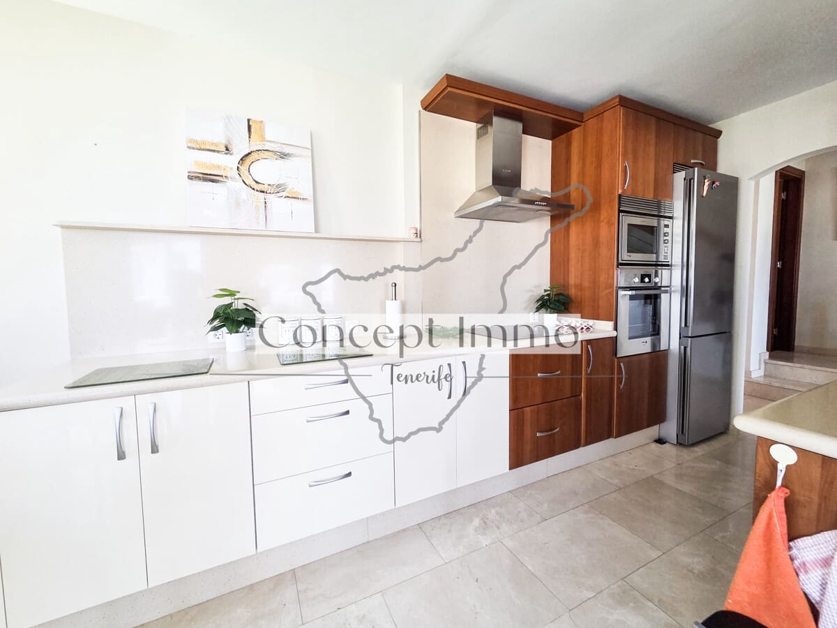 4 Zimmer Reihenhaus zu verkaufen in Costa Adeje mit Pool Garage - 1.350.000 € (Ref: 10033132)