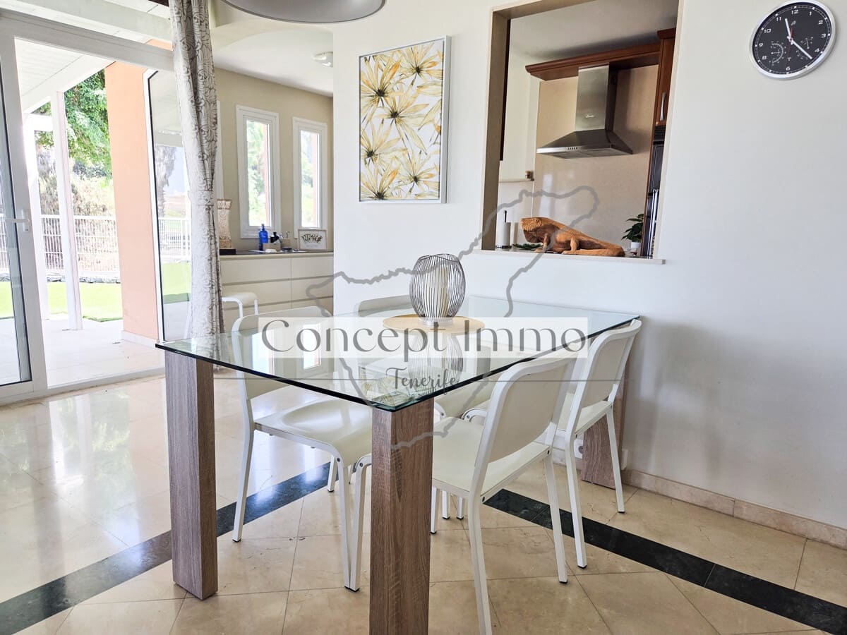 4 Zimmer Reihenhaus zu verkaufen in Costa Adeje mit Pool Garage - 1.350.000 € (Ref: 10033132)
