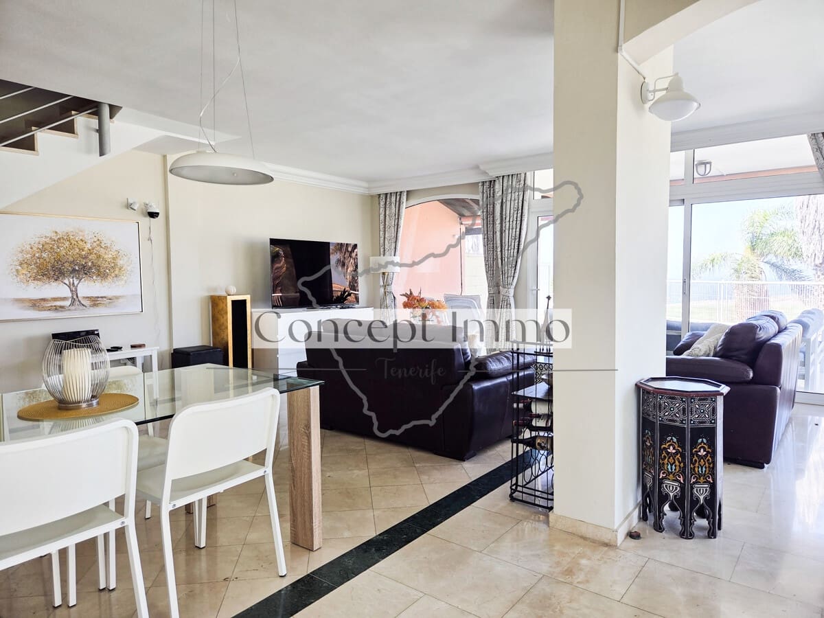 4 Zimmer Reihenhaus zu verkaufen in Costa Adeje mit Pool Garage - 1.350.000 € (Ref: 10033132)