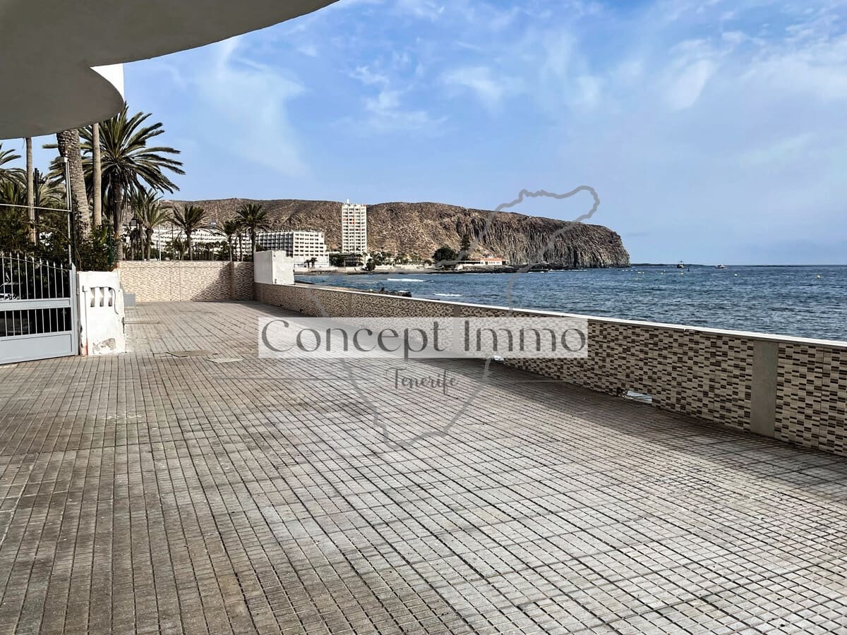 1 bedroom Flat for sale in Los Cristianos with garage - € 299,000 (Ref: 10103632)