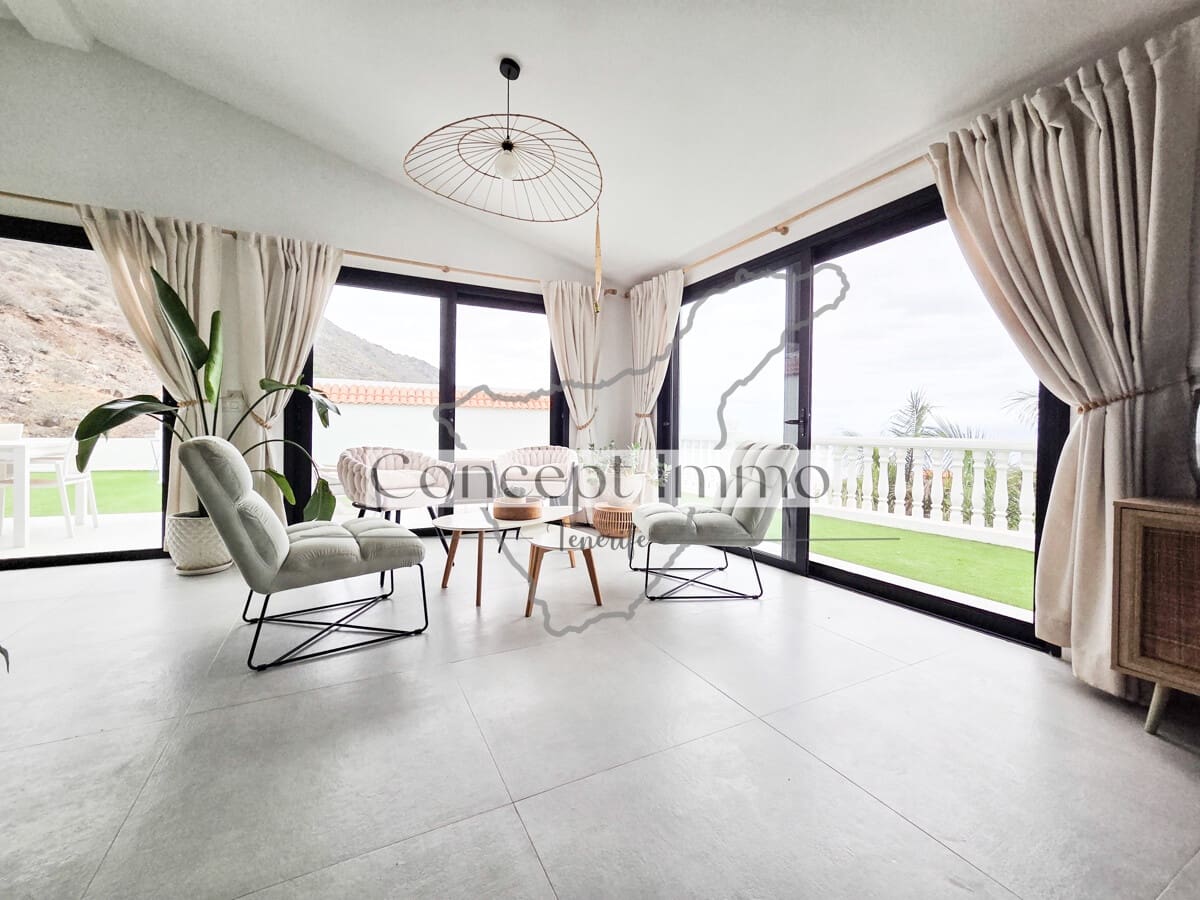5 chambre Finca/Maison de Campagne à vendre à Santiago del Teide avec piscine garage - 1 950 000 € (Ref: 10112229)