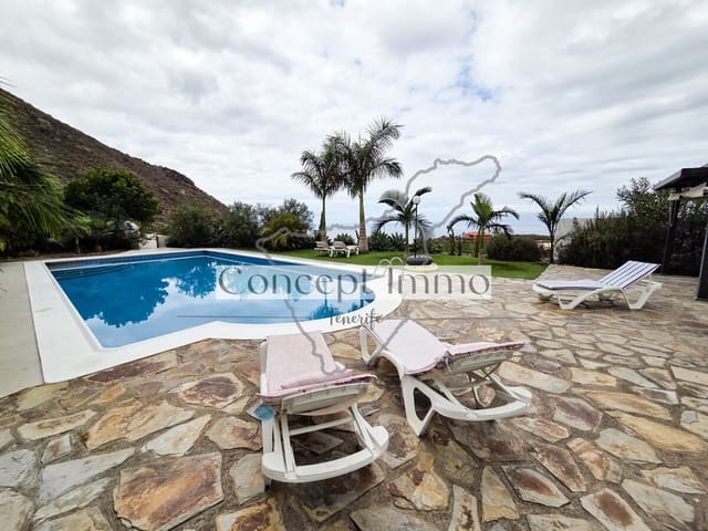 5 slaapkamer Finca/Landhuis te koop in Santiago del Teide met zwembad garage - € 1.950.000 (Ref: 10112229)