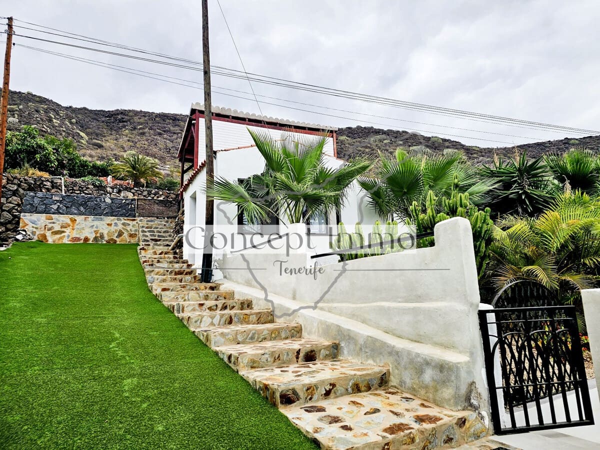 5 chambre Finca/Maison de Campagne à vendre à Santiago del Teide avec piscine garage - 1 950 000 € (Ref: 10112229)