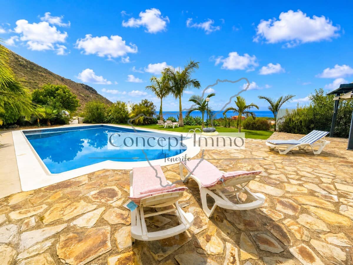 5 bedroom Commercial for sale in Santiago del Teide with pool garage - € 1,950,000 (Ref: 10112230)