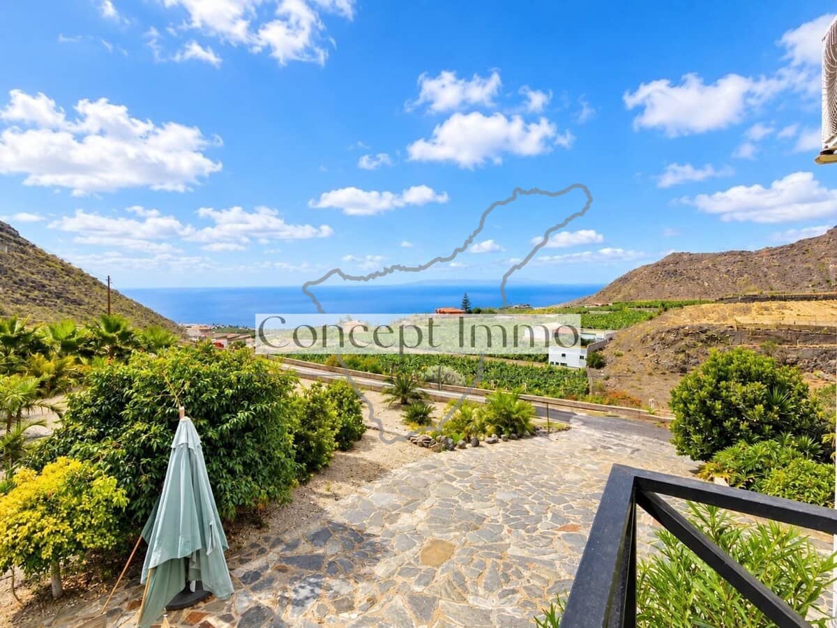 5 bedroom Commercial for sale in Santiago del Teide with pool garage - € 1,950,000 (Ref: 10112230)
