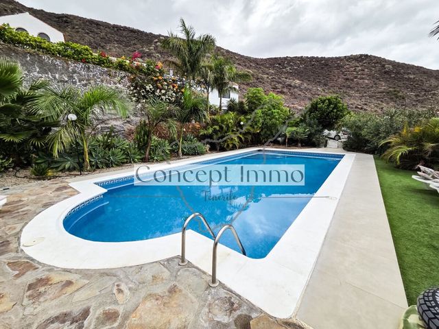 5 slaapkamer Commercieel te koop in Santiago del Teide met zwembad garage - € 1.950.000 (Ref: 10112230)