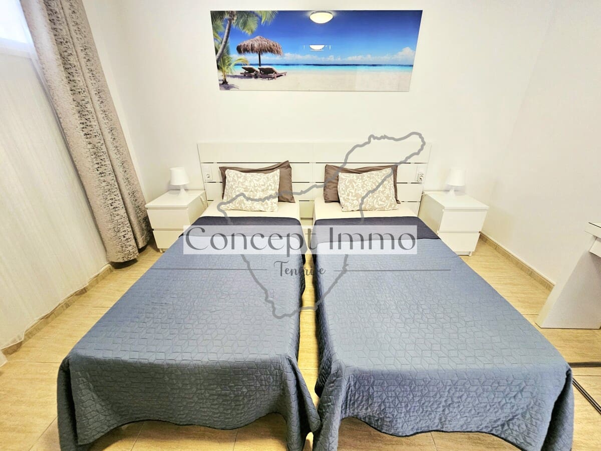 1 soverom Leilighet til salgs i Costa del Silencio med svømmebasseng garasje - € 240 000 (Ref: 10162001)