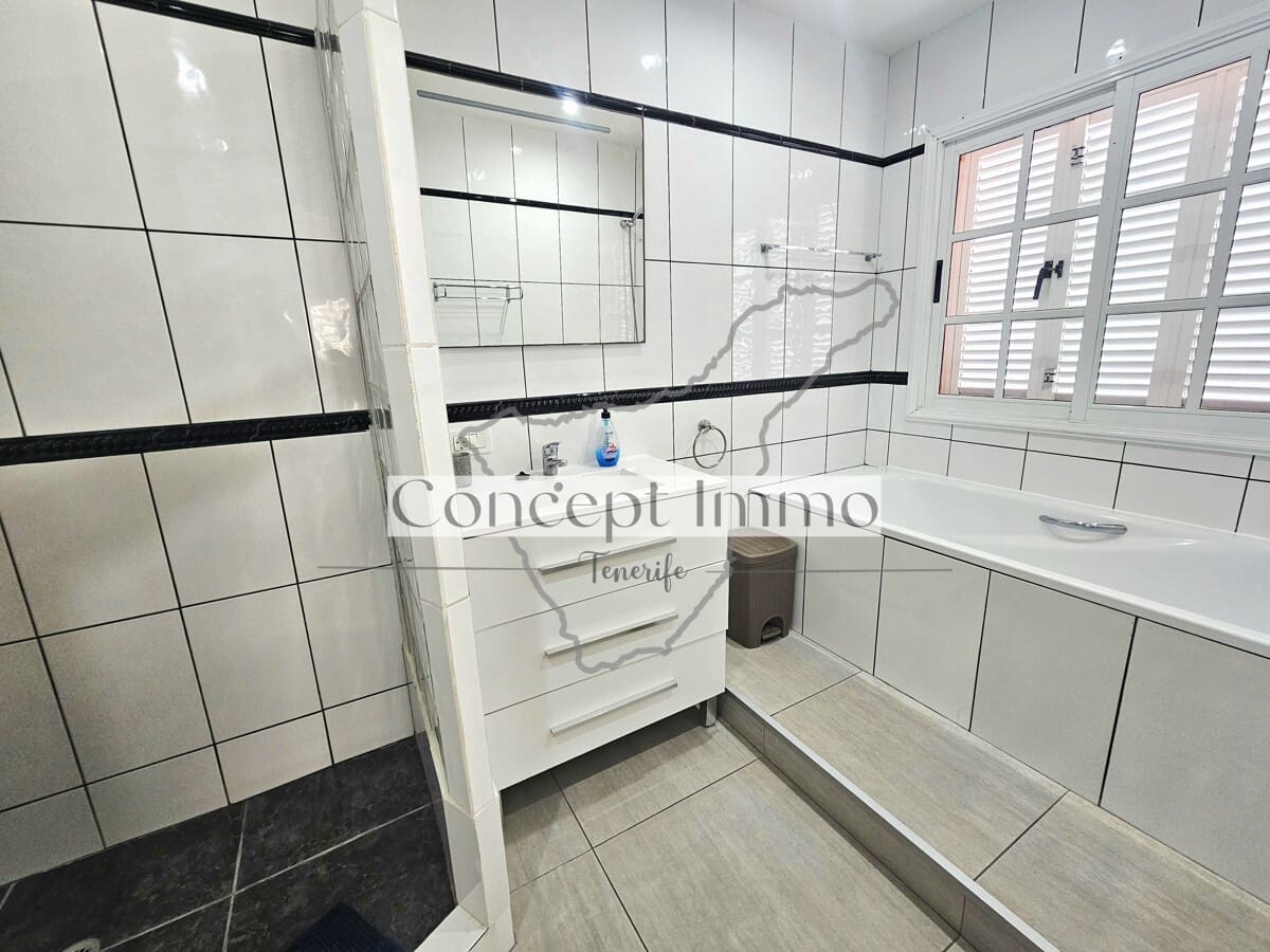 6 slaapkamer Villa te koop in Callao Salvaje met zwembad garage - € 900.000 (Ref: 10170339)