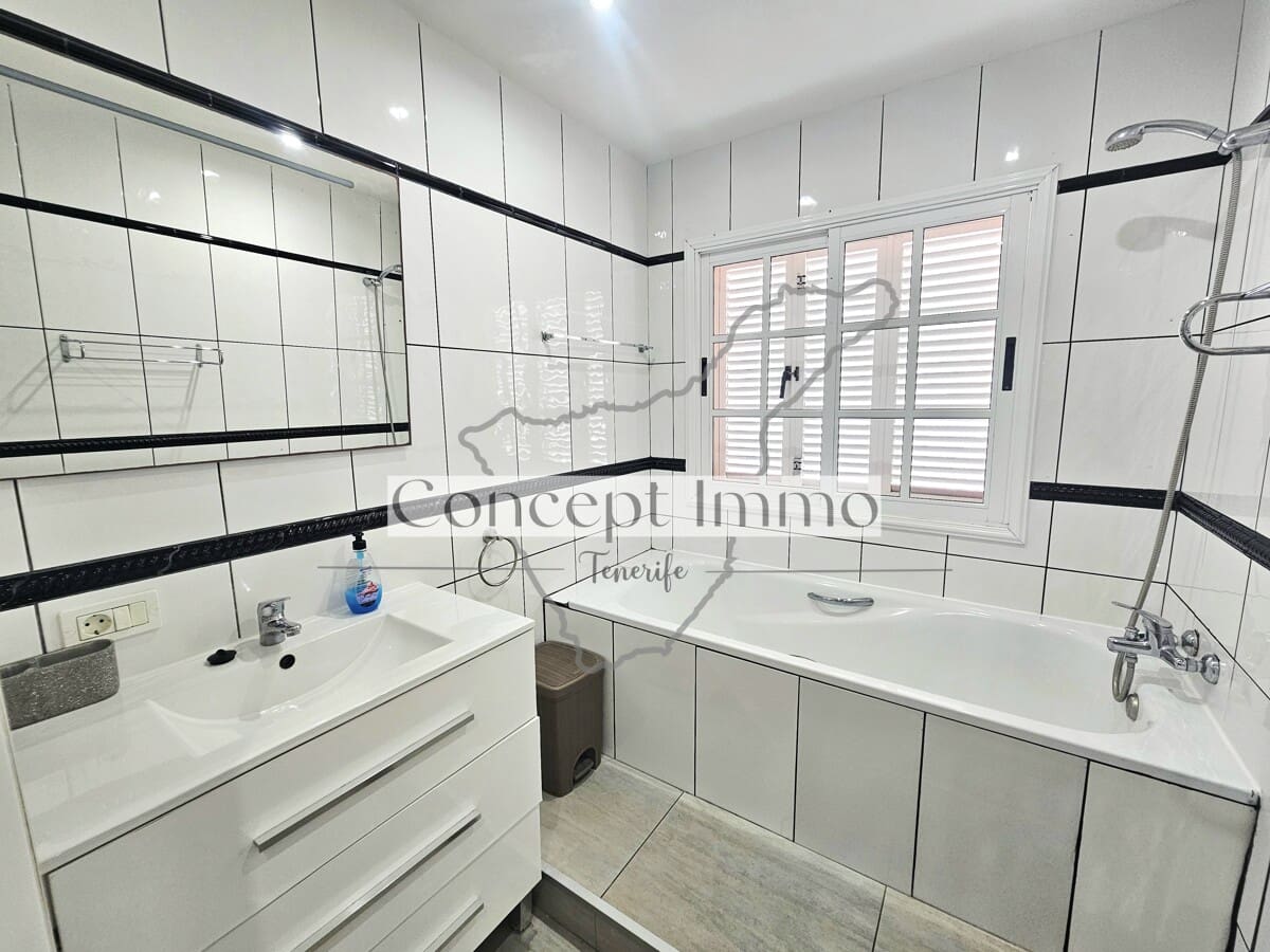 6 slaapkamer Villa te koop in Callao Salvaje met zwembad garage - € 900.000 (Ref: 10170339)