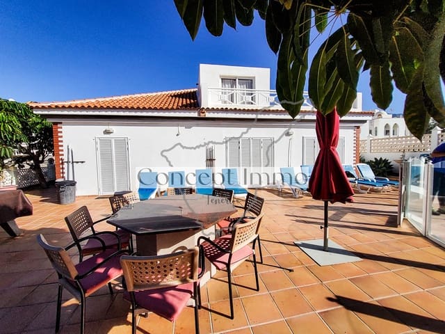 6 slaapkamer Villa te koop in Callao Salvaje, Adeje met zwembad garage - € 900.000 (Ref: 10170339)