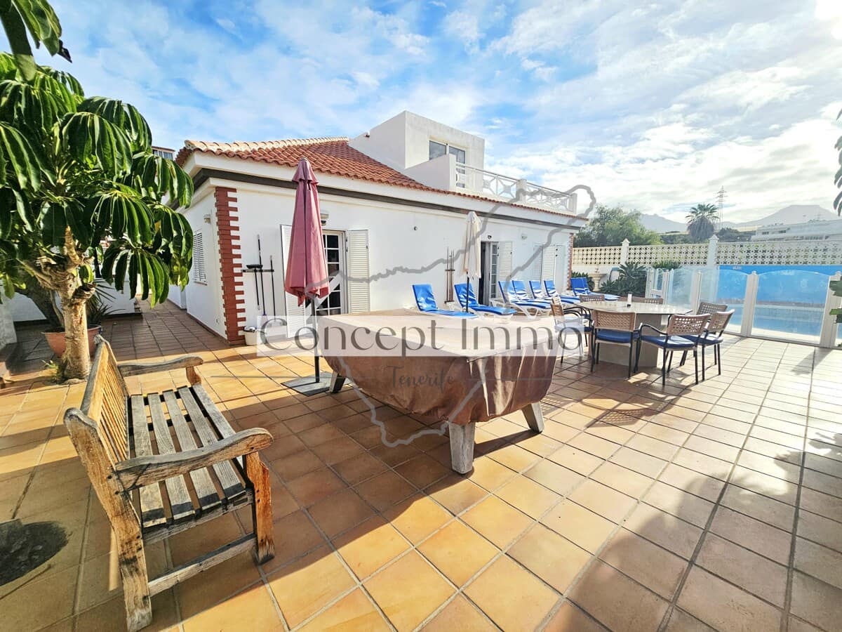 6 slaapkamer Villa te koop in Callao Salvaje met zwembad garage - € 900.000 (Ref: 10170339)