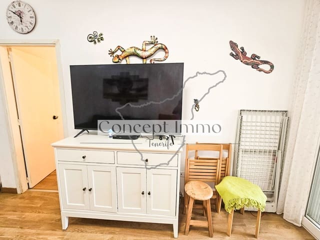 2 slaapkamer Flat te koop in Los Cristianos, Arona met zwembad garage - € 269.000 (Ref: 10183928)