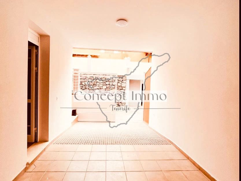 4 soveværelse Byhus til salg i Los Cristianos med swimmingpool garage - € 795.000 (Ref: 8177193)