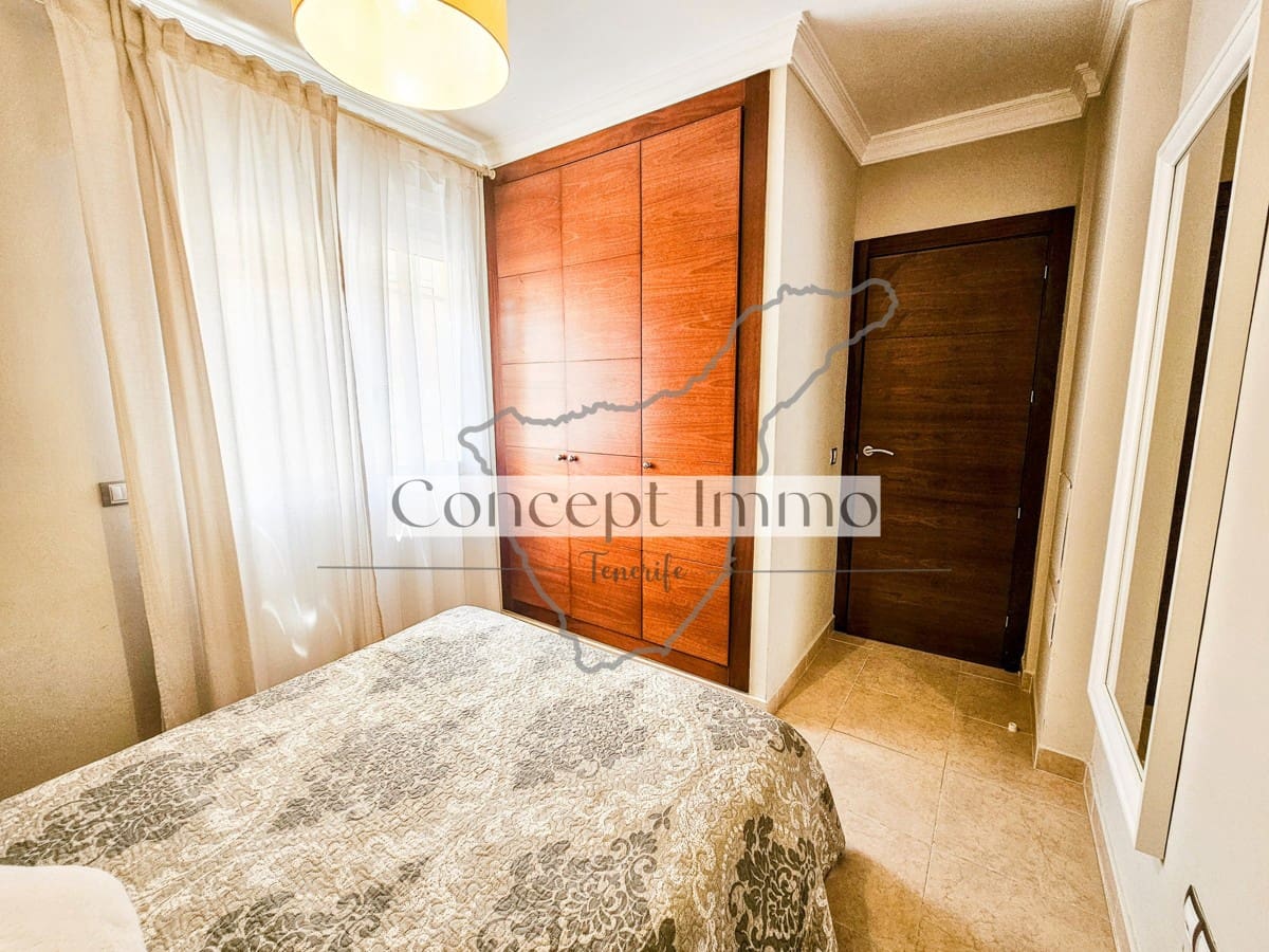 4 soveværelse Byhus til salg i Los Cristianos med swimmingpool garage - € 795.000 (Ref: 8177193)