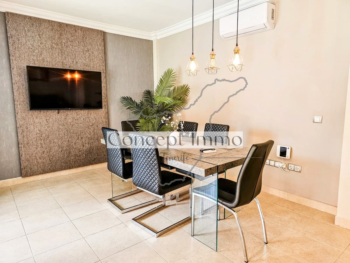 4 soveværelse Byhus til salg i Los Cristianos med swimmingpool garage - € 795.000 (Ref: 8177193)