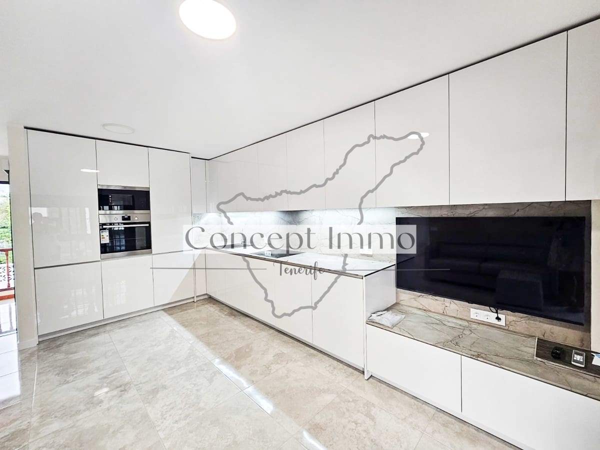 1 soveværelse Lejlighed til salg i Costa del Silencio med swimmingpool - € 225.000 (Ref: 8713025)