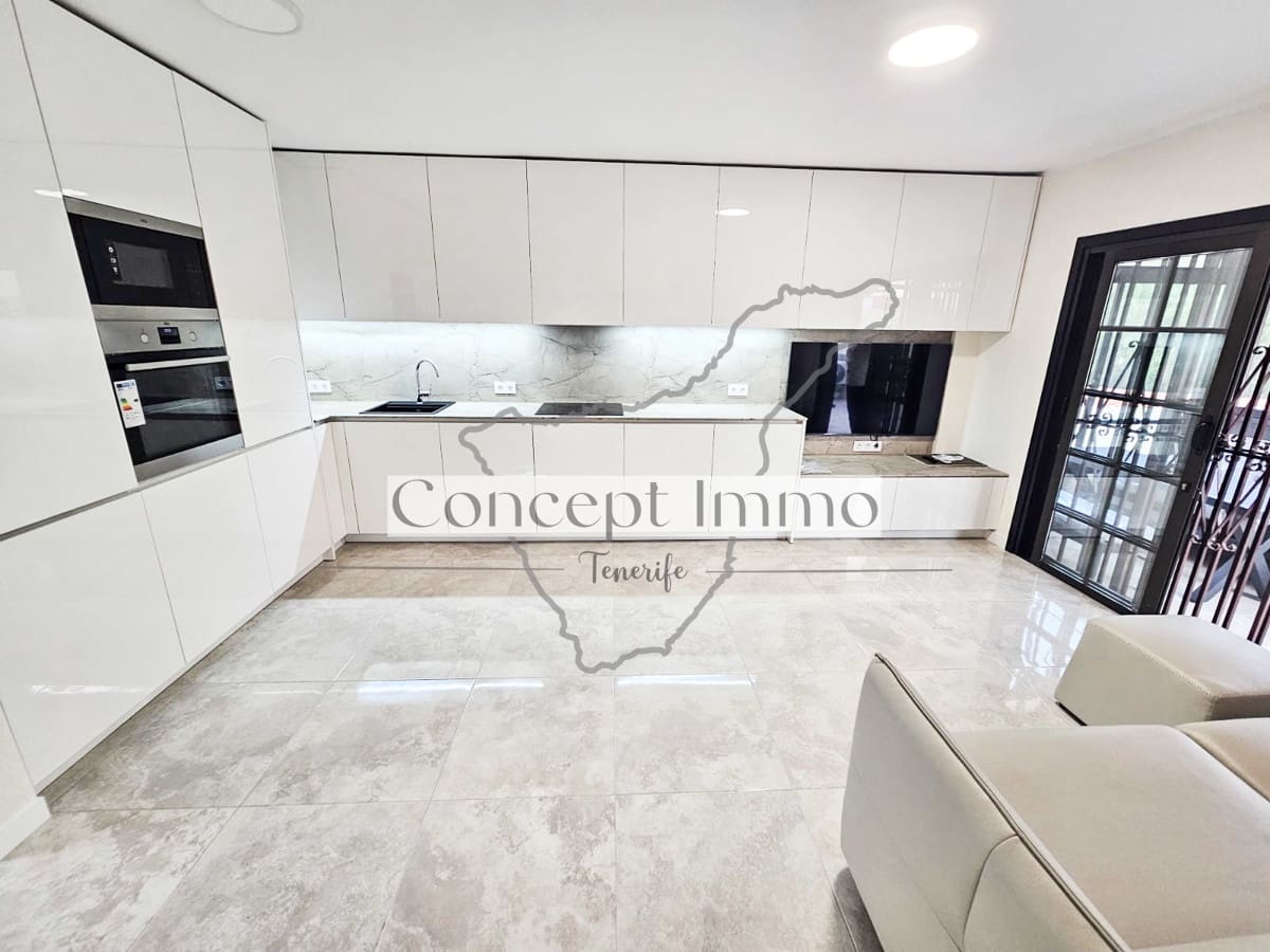 1 soveværelse Lejlighed til salg i Costa del Silencio med swimmingpool - € 225.000 (Ref: 8713025)