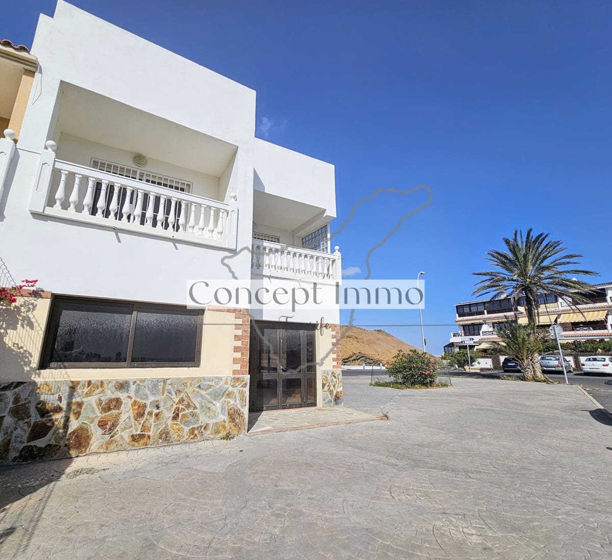 2 soverom Bedrift til salgs i Costa del Silencio med svømmebasseng - € 299 000 (Ref: 9008802)