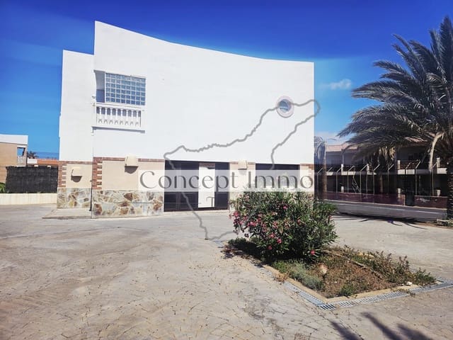 2 bedroom Business for sale in Costa del Silencio, Arona with pool - € 299,000 (Ref: 9008802)