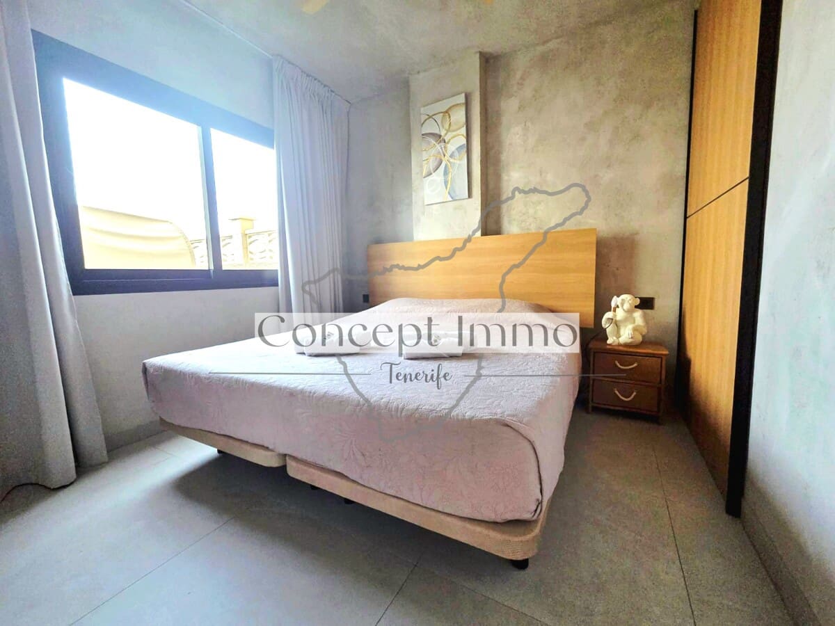 2 soveværelse Lejlighed til salg i Playa Paraiso med swimmingpool garage - € 350.000 (Ref: 9096374)