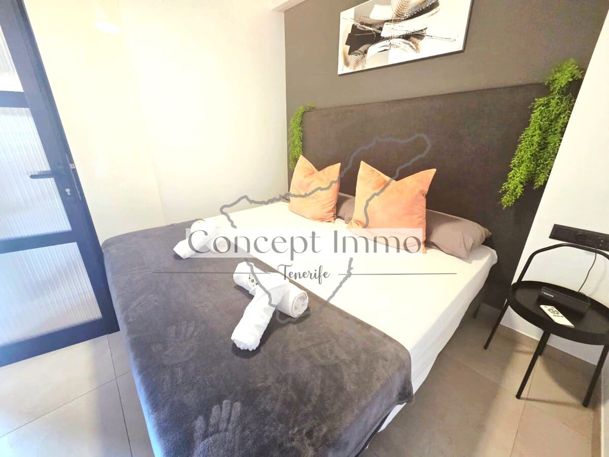 2 soveværelse Lejlighed til salg i Playa Paraiso med swimmingpool garage - € 320.000 (Ref: 9096375)