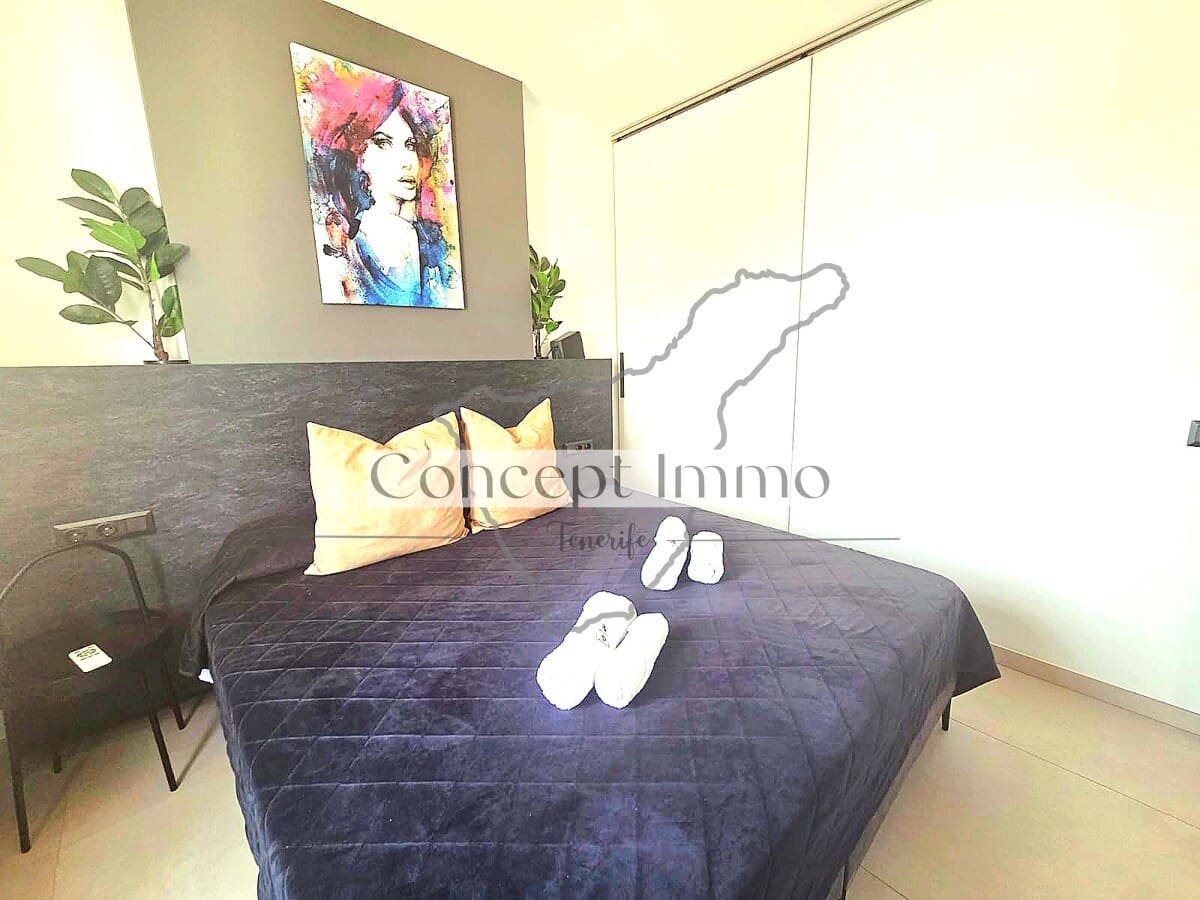 2 soveværelse Lejlighed til salg i Playa Paraiso med swimmingpool garage - € 320.000 (Ref: 9096375)