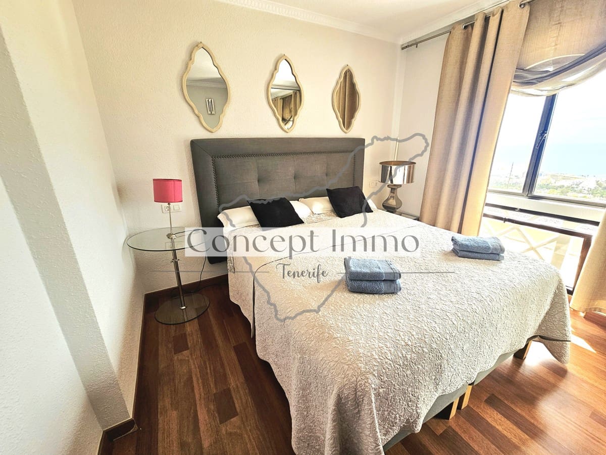 5 soveværelse Villa til salg i Costa Adeje med swimmingpool garage - € 600.000 (Ref: 9151093)