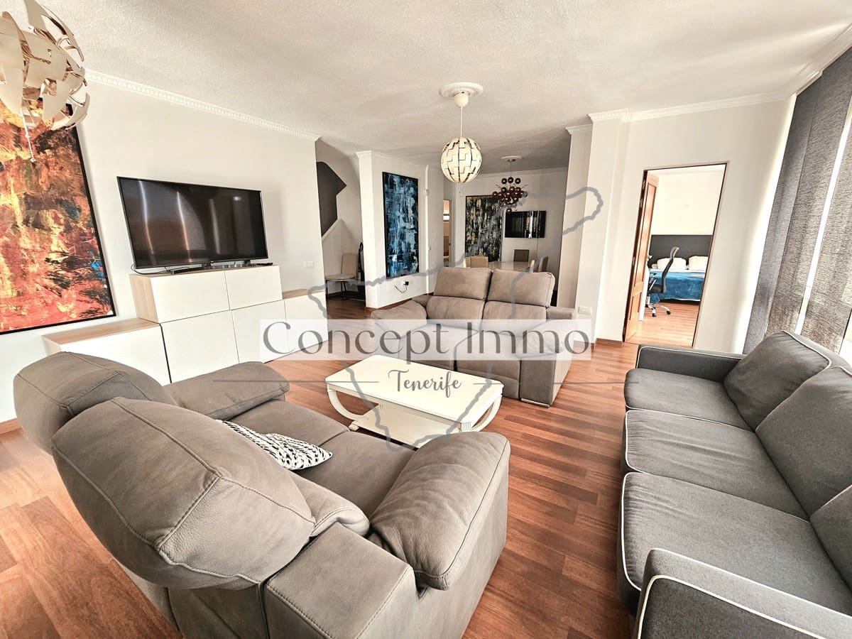 5 soveværelse Villa til salg i Costa Adeje med swimmingpool garage - € 600.000 (Ref: 9151093)