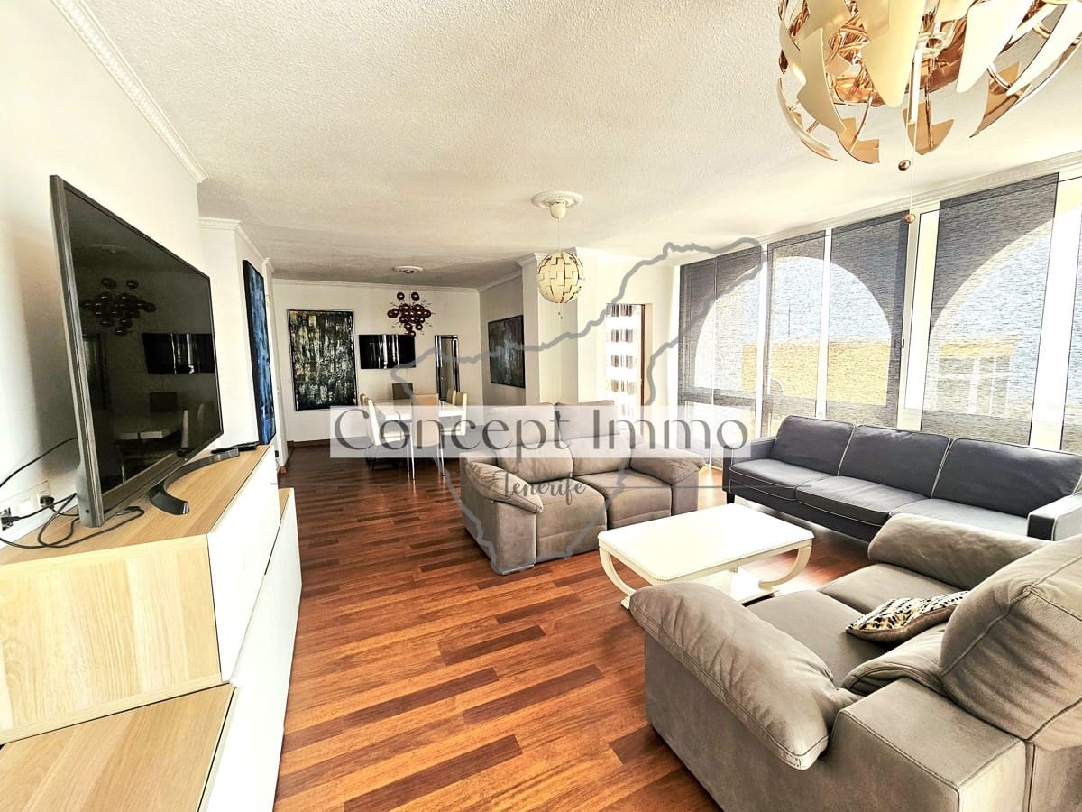 5 soveværelse Villa til salg i Costa Adeje med swimmingpool garage - € 600.000 (Ref: 9151093)