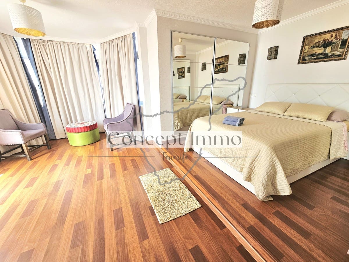 5 soveværelse Villa til salg i Costa Adeje med swimmingpool garage - € 600.000 (Ref: 9151093)